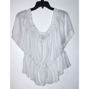 Cropped Off the shoulder shirt